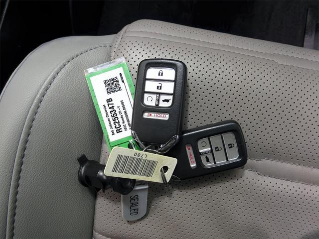 used 2022 Honda CR-V car, priced at $29,900