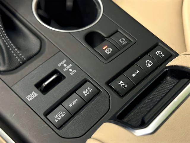 used 2022 Toyota Highlander car, priced at $36,830