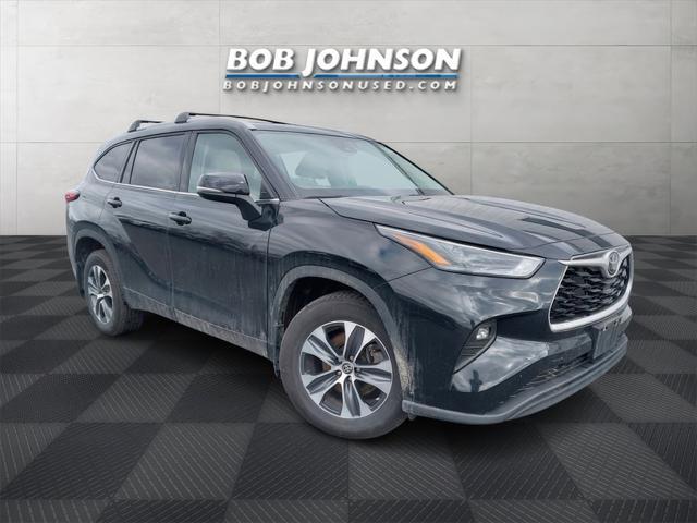used 2022 Toyota Highlander car, priced at $36,830