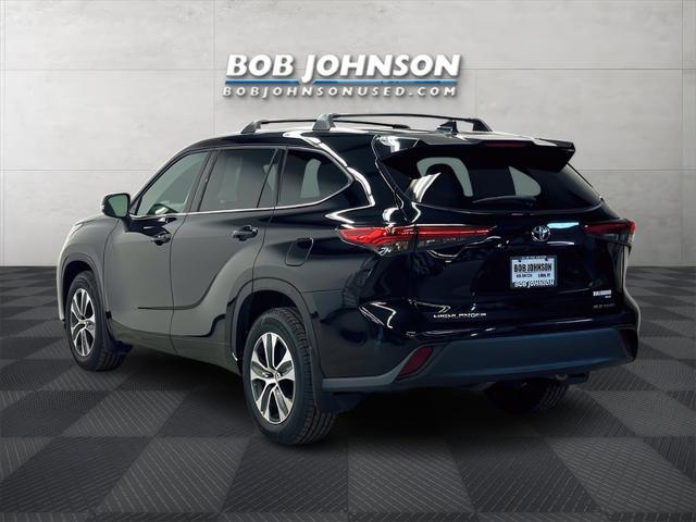 used 2022 Toyota Highlander car, priced at $36,830