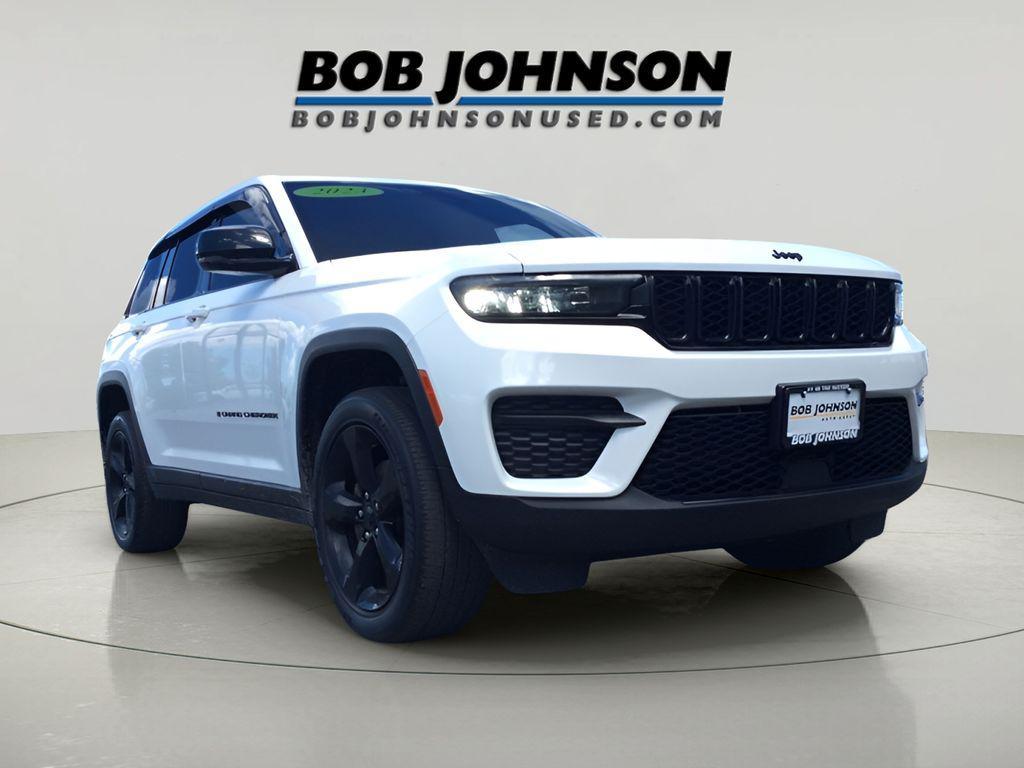 used 2023 Jeep Grand Cherokee car, priced at $30,199