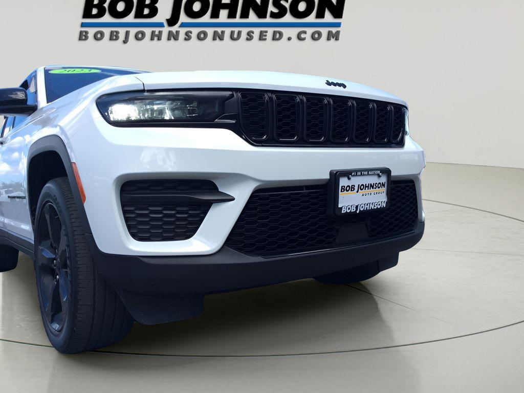 used 2023 Jeep Grand Cherokee car, priced at $30,199