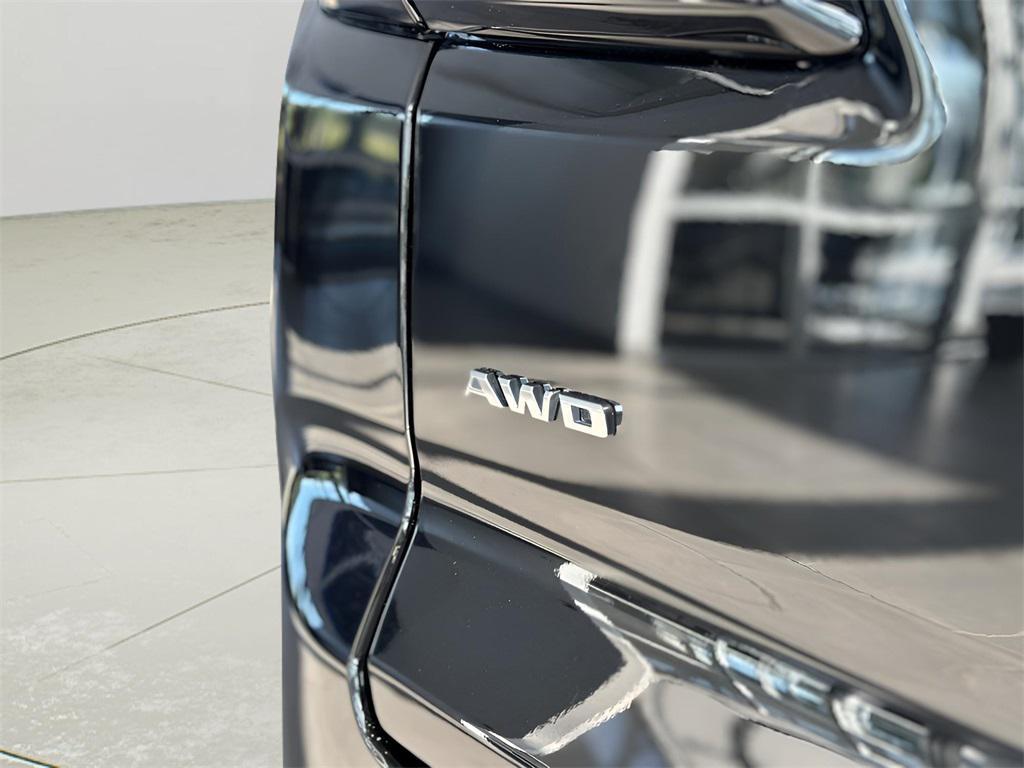 used 2022 Cadillac XT4 car, priced at $28,290