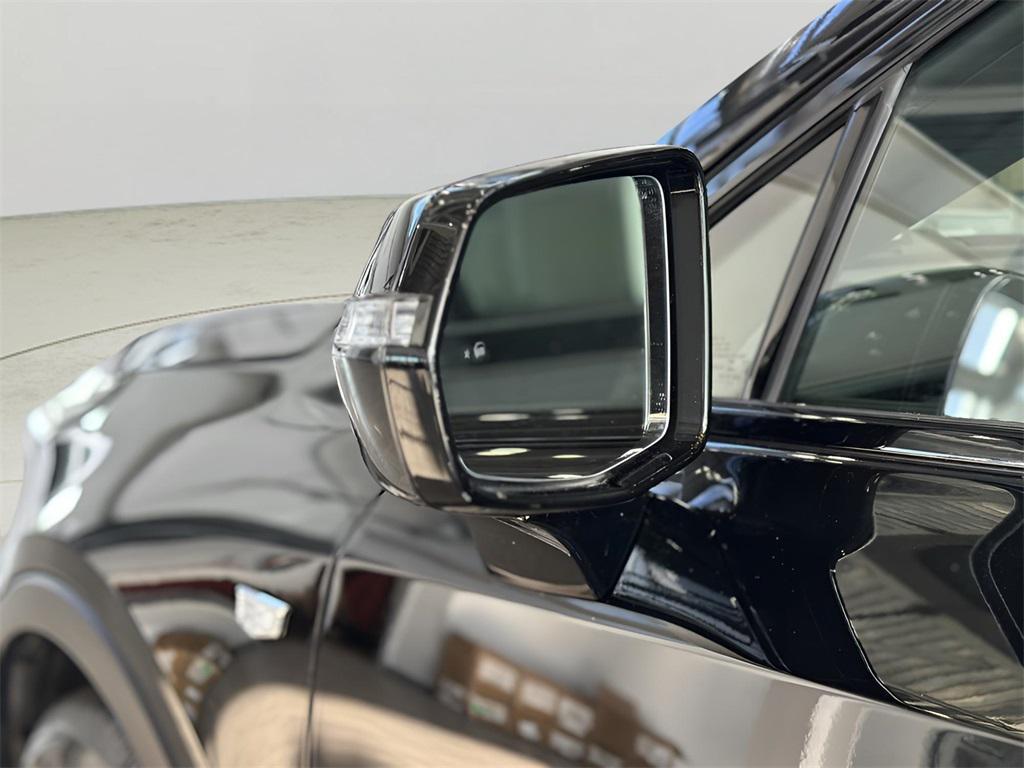 used 2022 Cadillac XT4 car, priced at $28,290