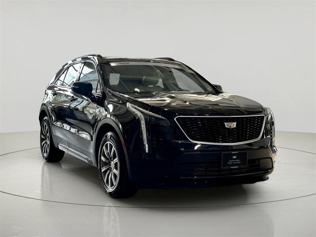 used 2022 Cadillac XT4 car, priced at $28,290