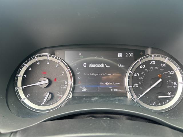 used 2022 Toyota Highlander car, priced at $35,647