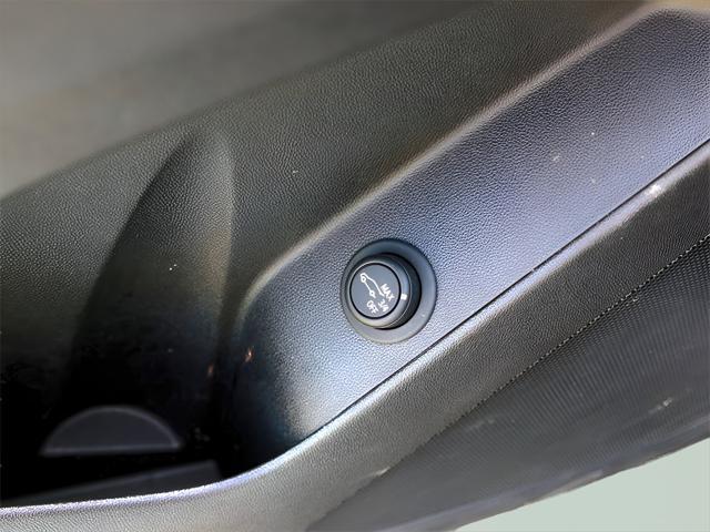 used 2023 Chevrolet Equinox car, priced at $21,226