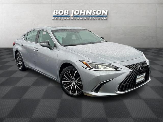 used 2024 Lexus ES 300h car, priced at $45,995