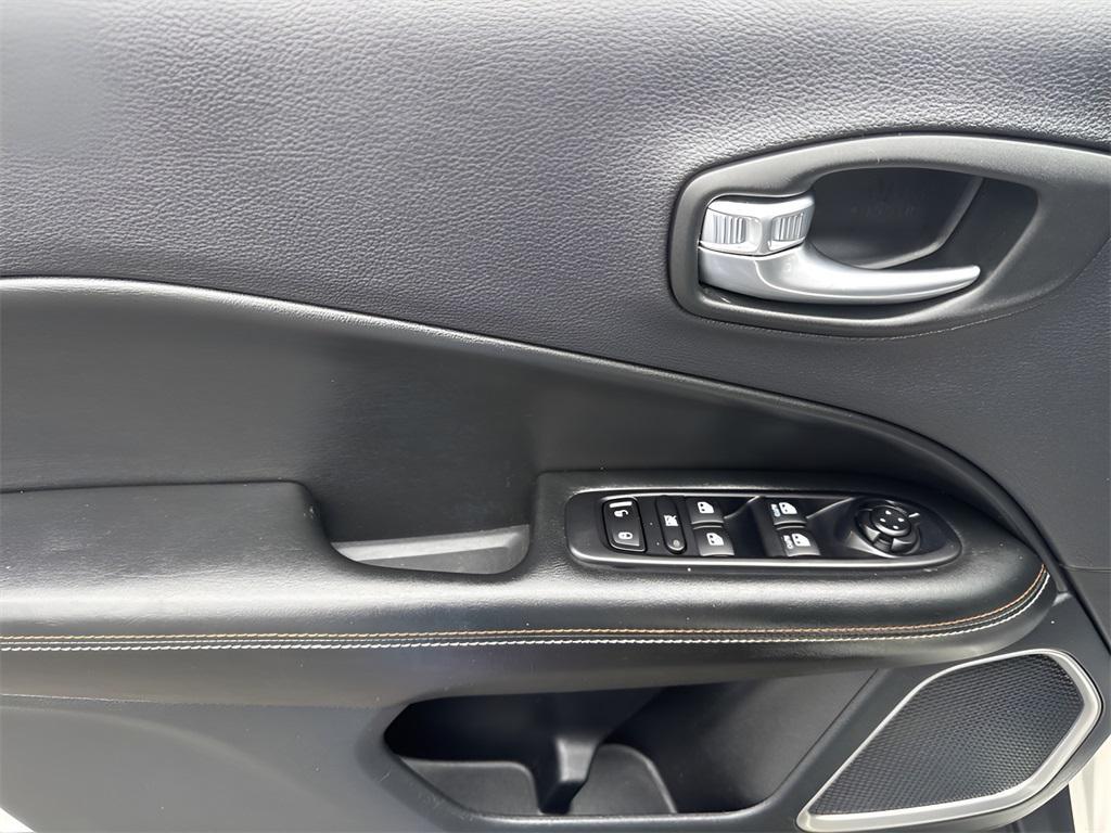 used 2020 Jeep Compass car, priced at $15,999