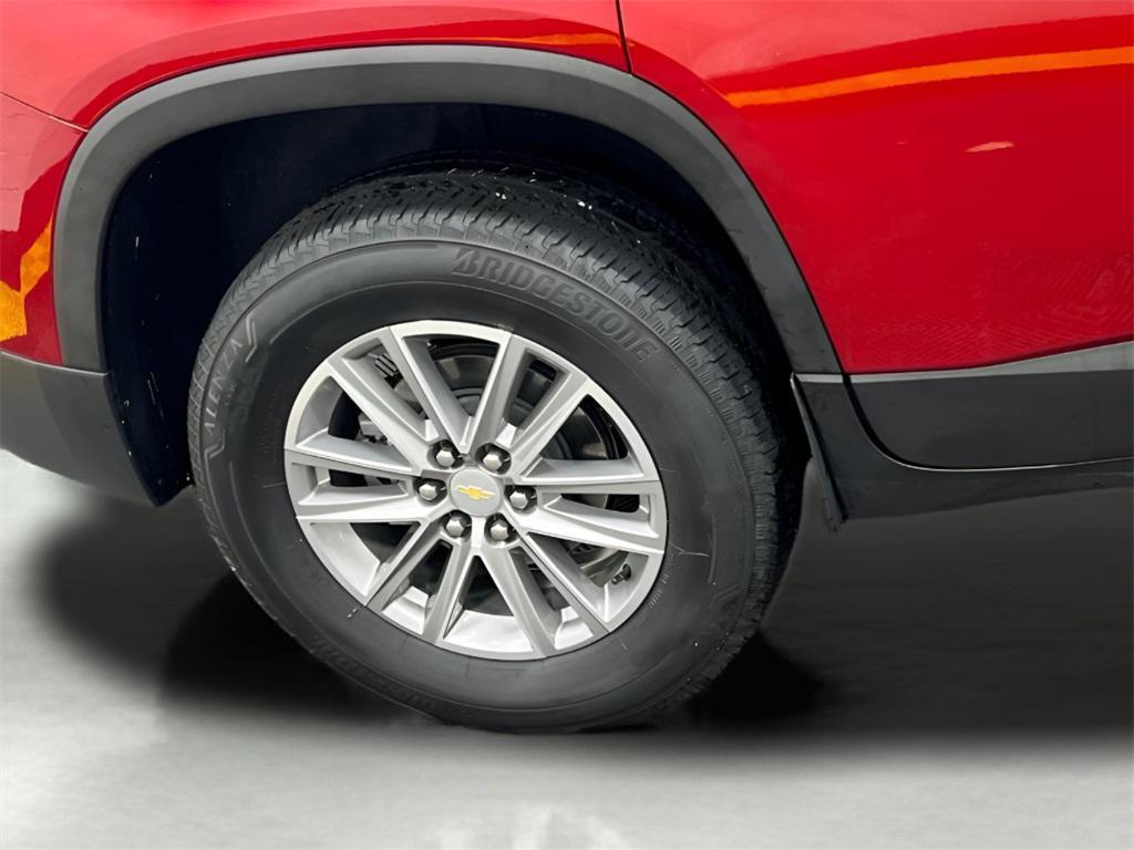 used 2023 Chevrolet Traverse car, priced at $32,623