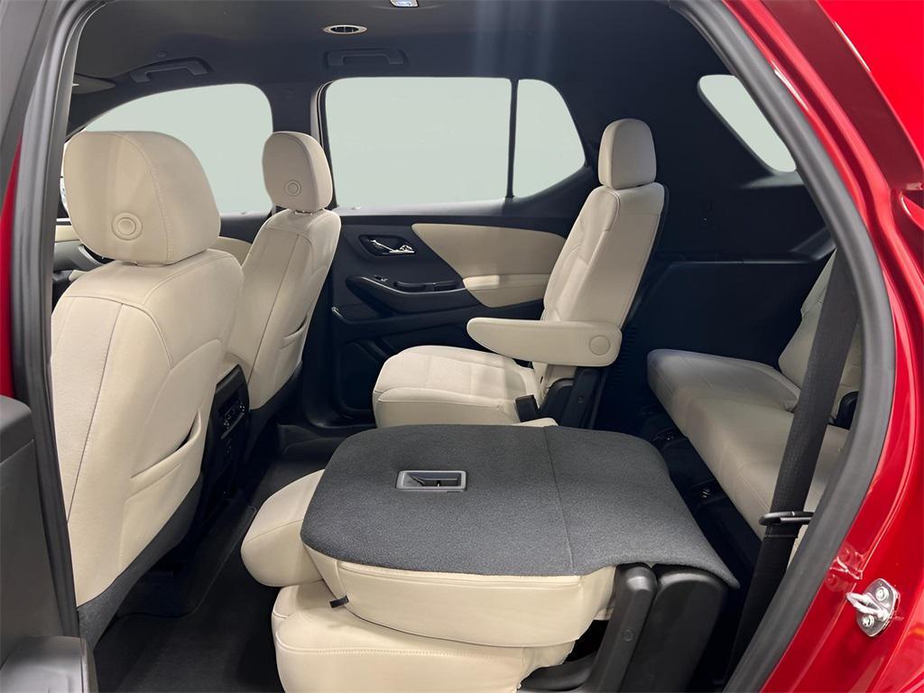 used 2023 Chevrolet Traverse car, priced at $32,623
