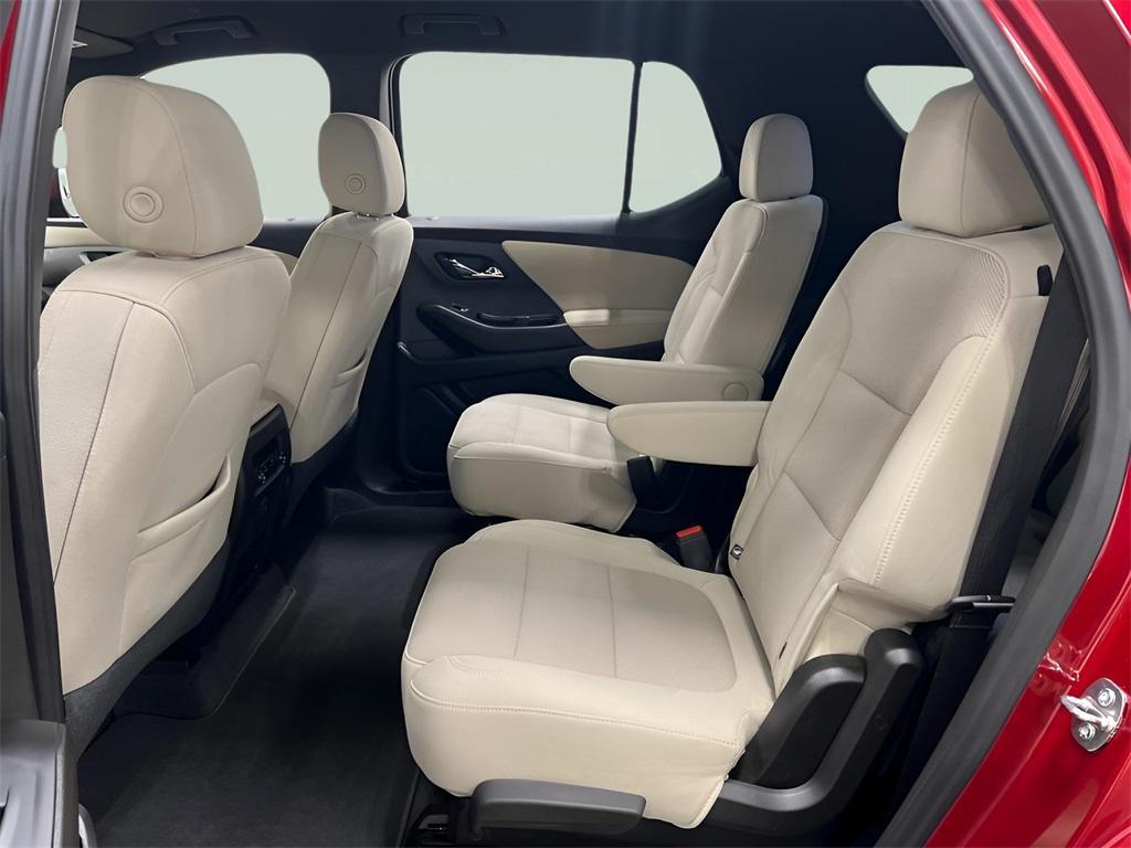 used 2023 Chevrolet Traverse car, priced at $32,623