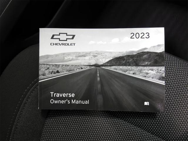 used 2023 Chevrolet Traverse car, priced at $33,042