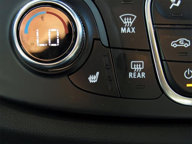 used 2023 Chevrolet Traverse car, priced at $33,042