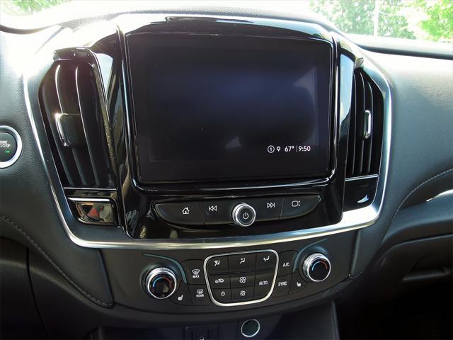 used 2023 Chevrolet Traverse car, priced at $33,042