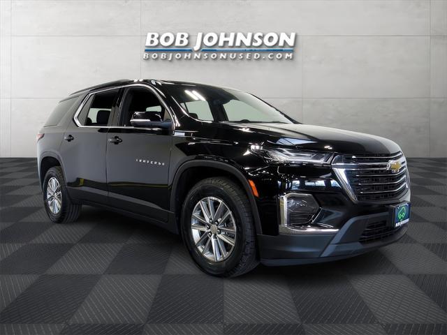used 2023 Chevrolet Traverse car, priced at $33,042
