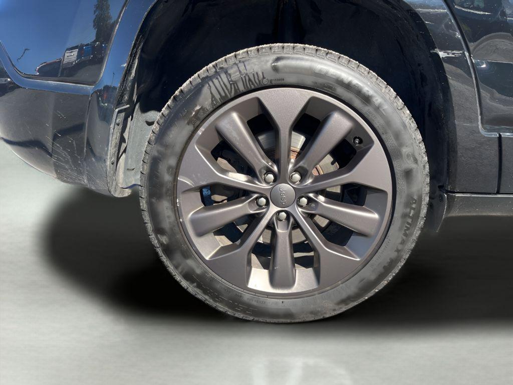 used 2019 Jeep Cherokee car, priced at $18,499