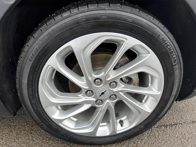 used 2023 Chevrolet Bolt EUV car, priced at $17,999
