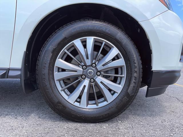 used 2020 Nissan Pathfinder car, priced at $20,995