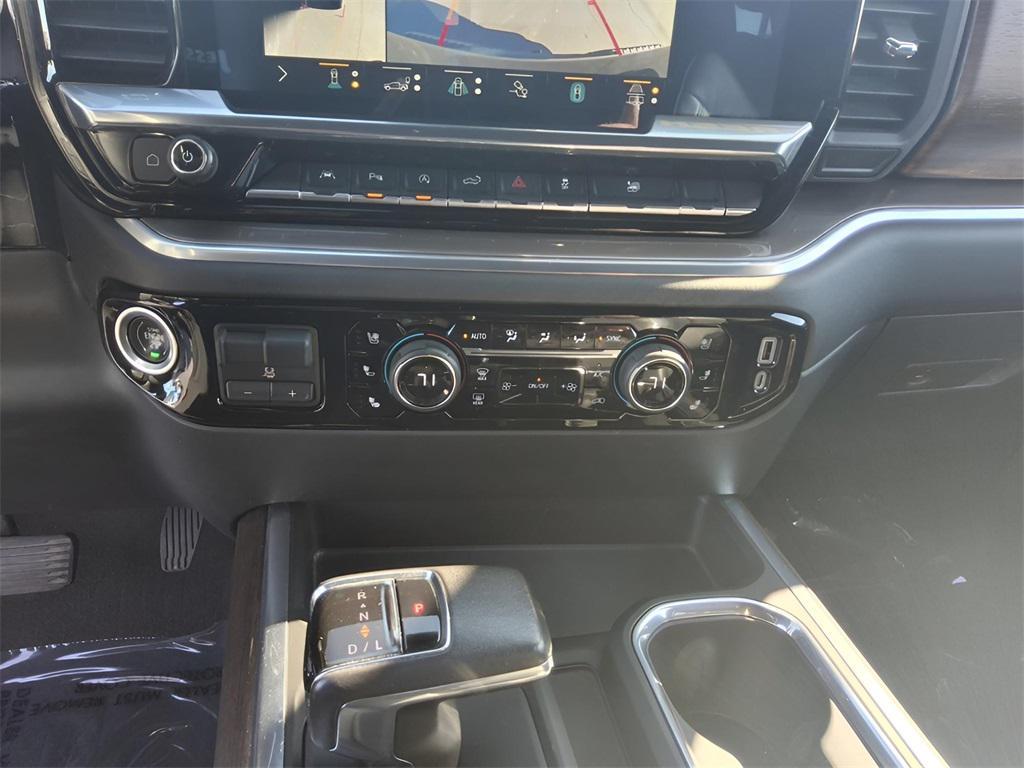 used 2022 Chevrolet Silverado 1500 car, priced at $45,369