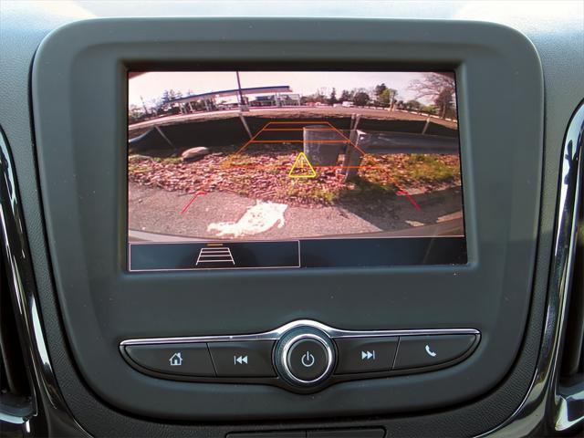 used 2023 Chevrolet Equinox car, priced at $26,900