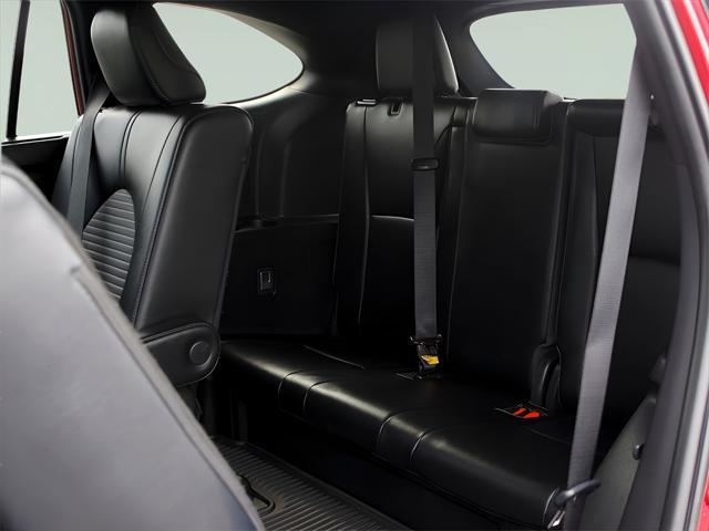 used 2022 Toyota Highlander car, priced at $35,358