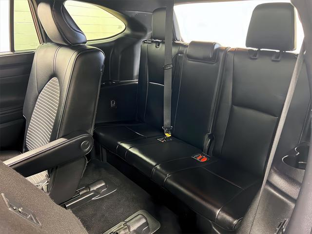 used 2022 Toyota Highlander car, priced at $35,958