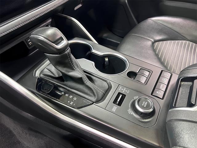 used 2022 Toyota Highlander car, priced at $35,958