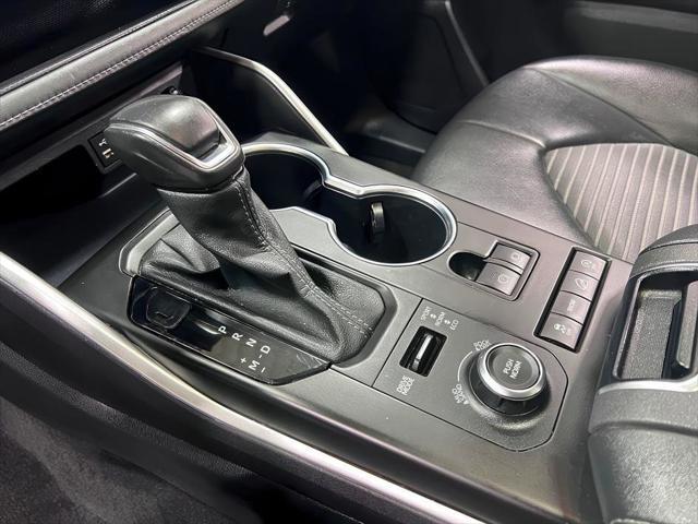 used 2022 Toyota Highlander car, priced at $35,958