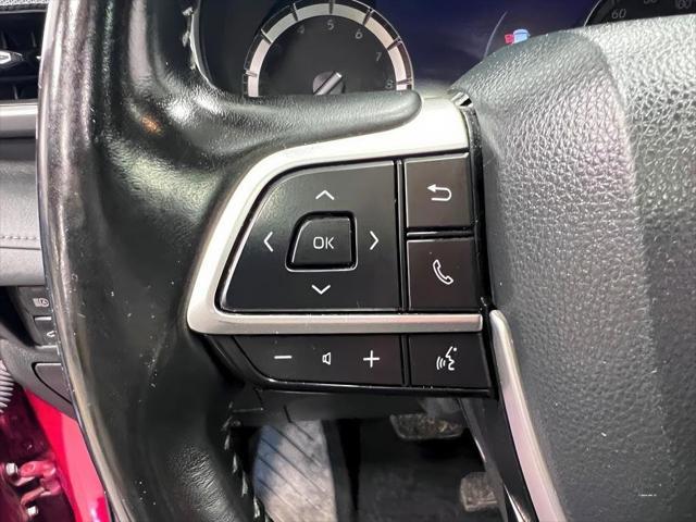 used 2022 Toyota Highlander car, priced at $35,958