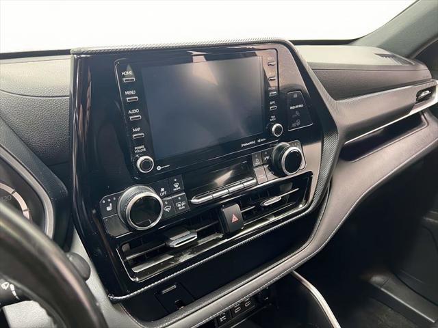 used 2022 Toyota Highlander car, priced at $35,958