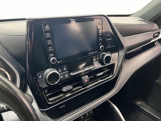 used 2022 Toyota Highlander car, priced at $35,958