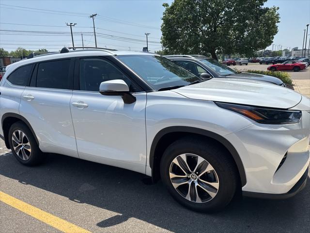 used 2023 Toyota Highlander car, priced at $39,910