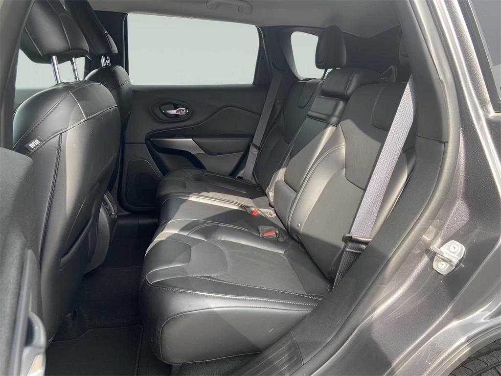 used 2019 Jeep Cherokee car, priced at $17,465