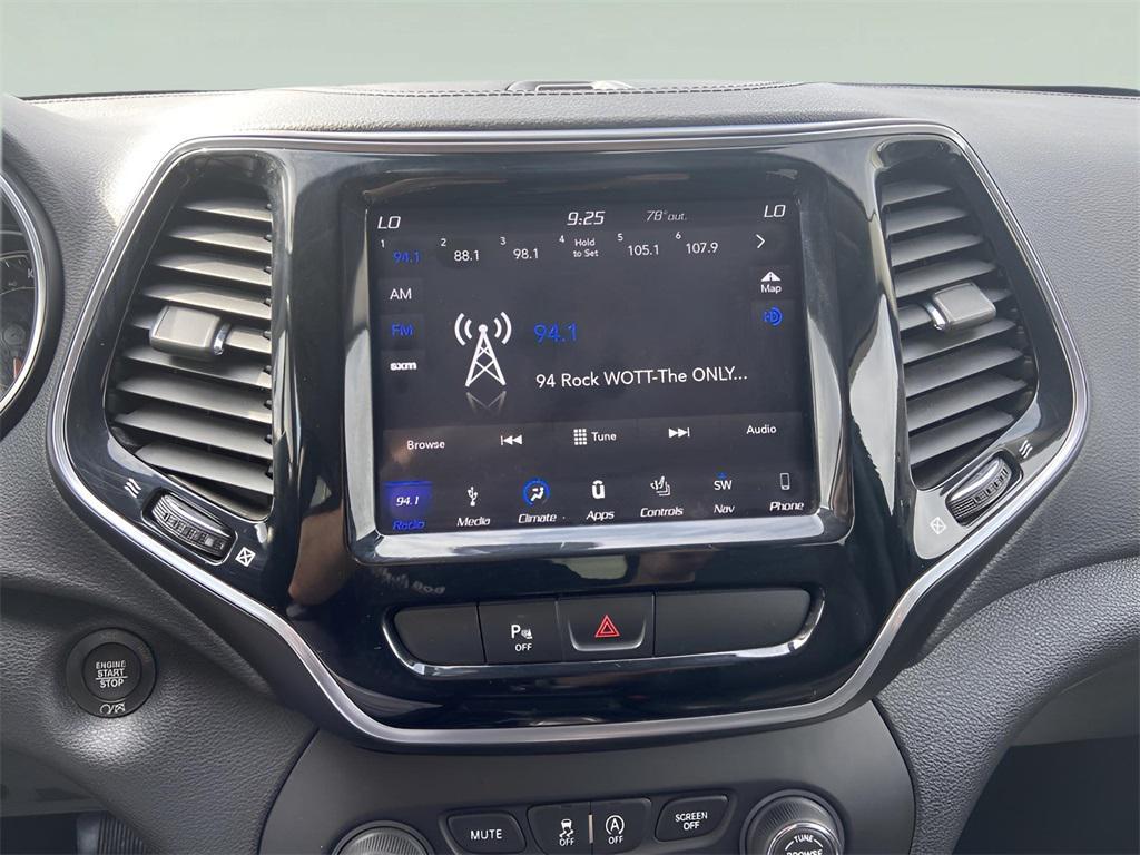 used 2019 Jeep Cherokee car, priced at $17,465