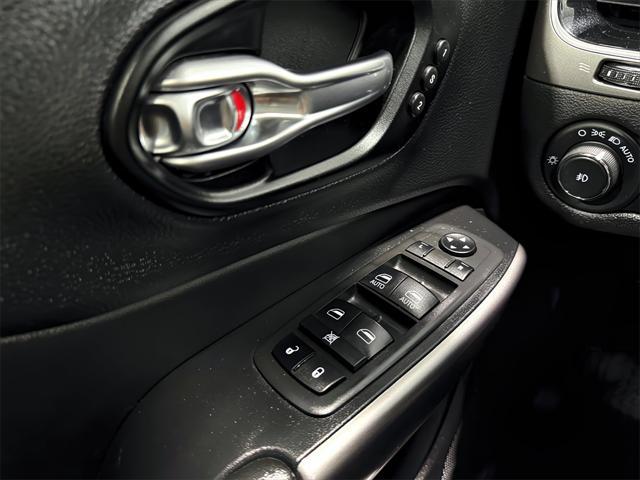 used 2021 Jeep Cherokee car, priced at $23,877