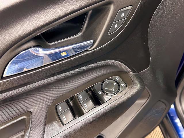used 2022 Chevrolet Equinox car, priced at $23,428