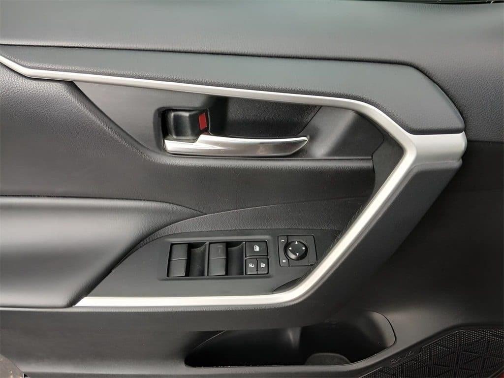 used 2020 Toyota RAV4 car, priced at $24,486