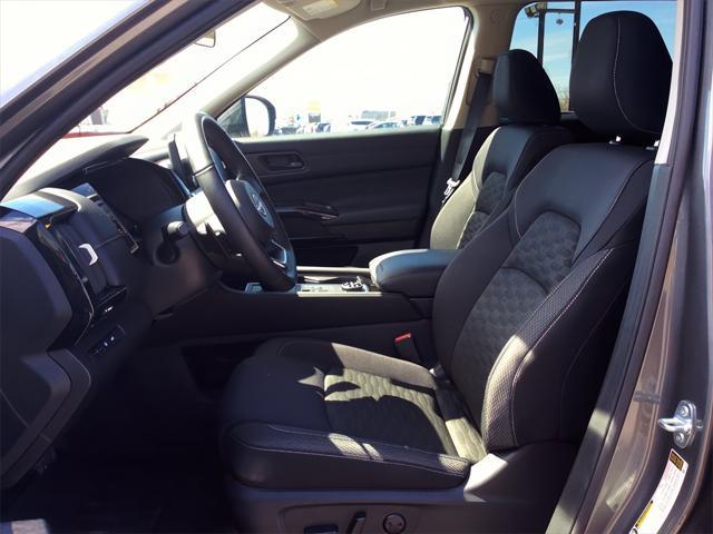 used 2025 Nissan Pathfinder car, priced at $39,199