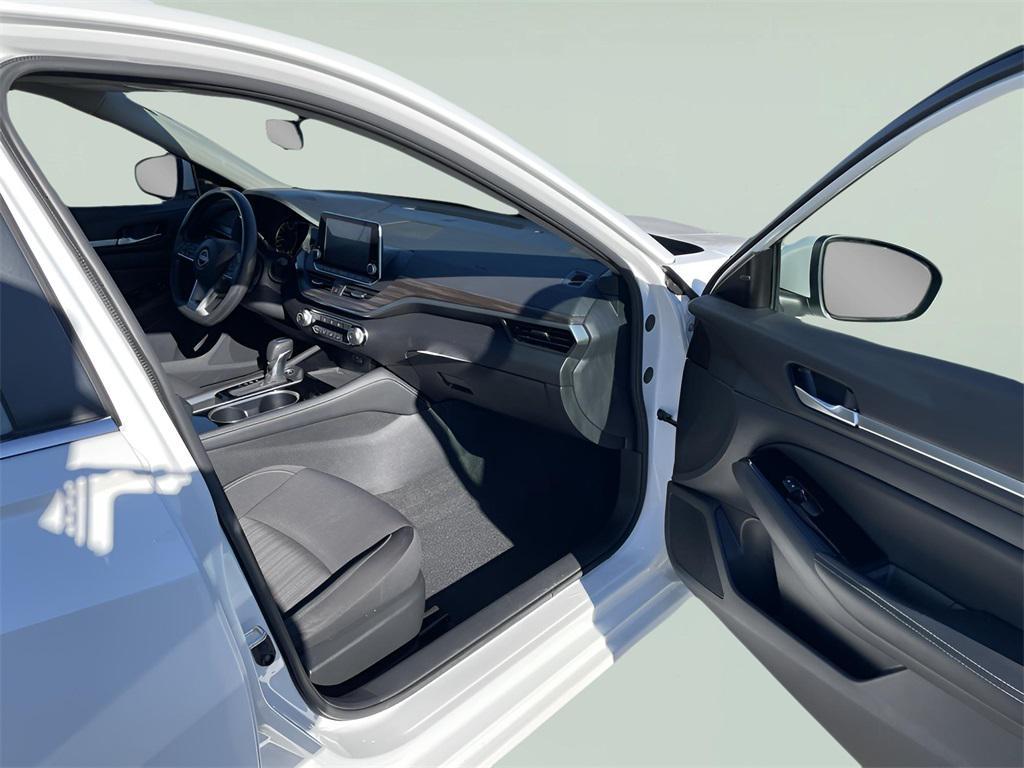 used 2023 Nissan Altima car, priced at $21,991