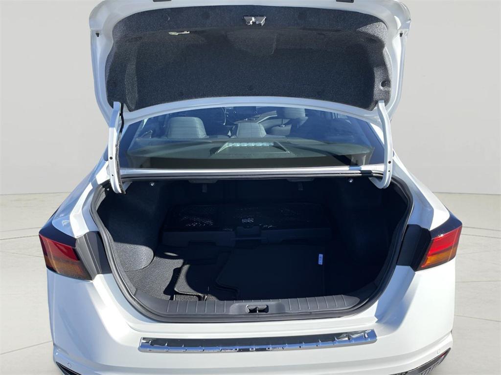 used 2023 Nissan Altima car, priced at $21,991