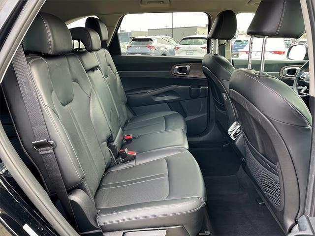 used 2022 Kia Sorento car, priced at $27,495