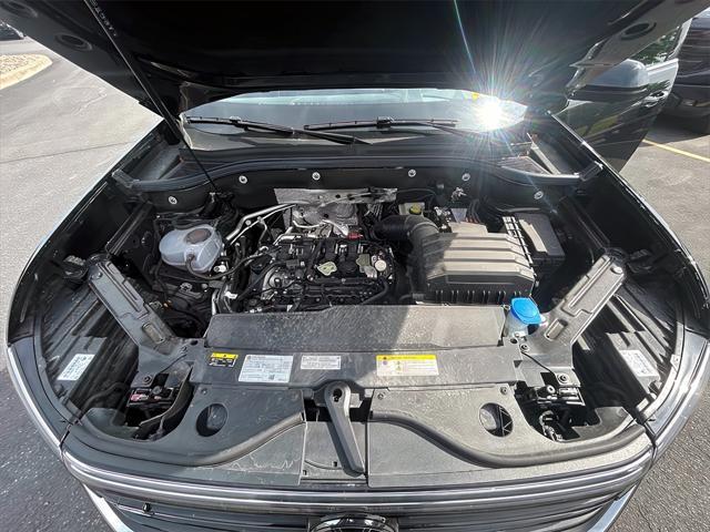 used 2024 Volkswagen Atlas car, priced at $45,907