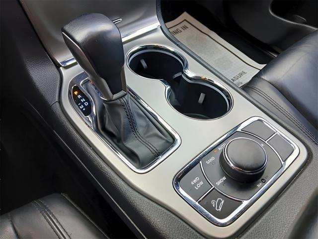 used 2020 Jeep Grand Cherokee car, priced at $23,379