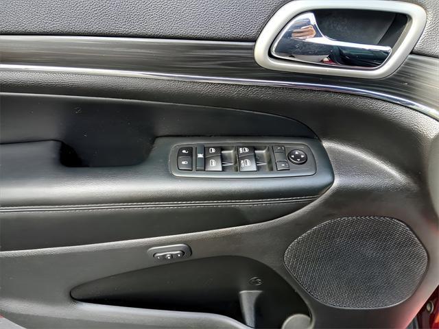 used 2020 Jeep Grand Cherokee car, priced at $23,379
