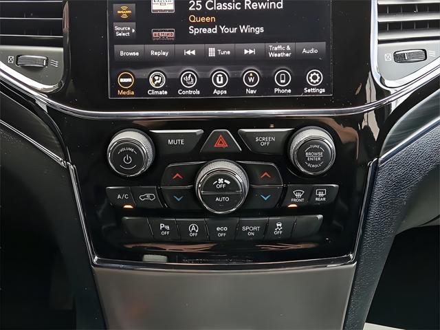 used 2020 Jeep Grand Cherokee car, priced at $23,379