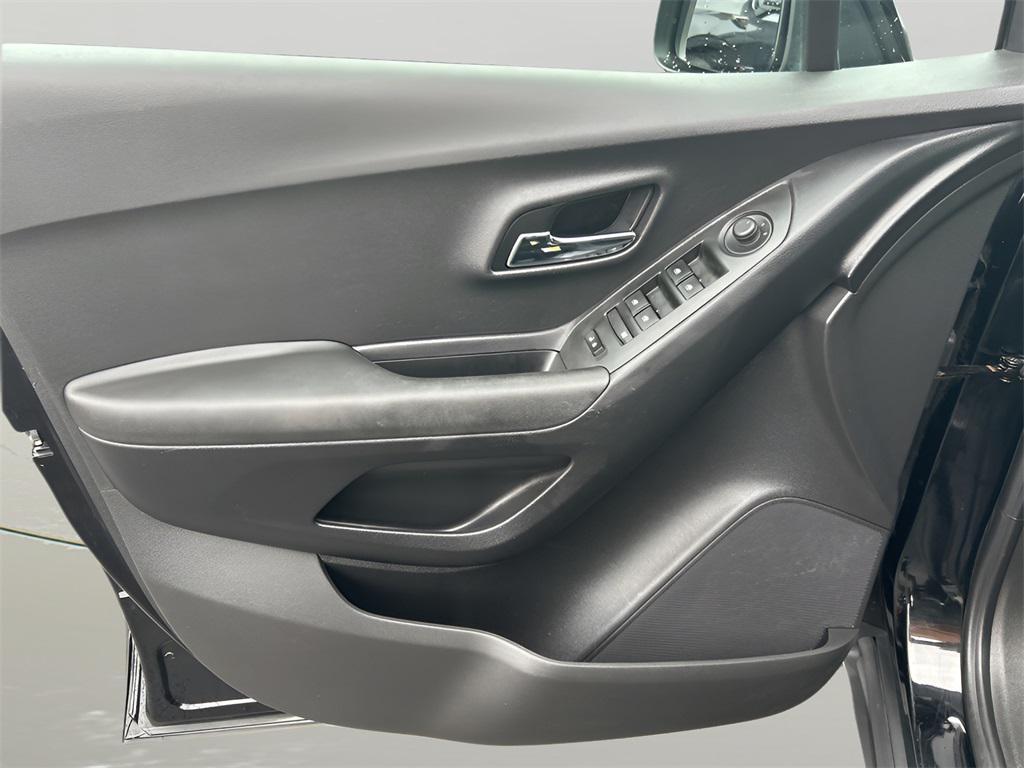 used 2020 Chevrolet Trax car, priced at $14,994