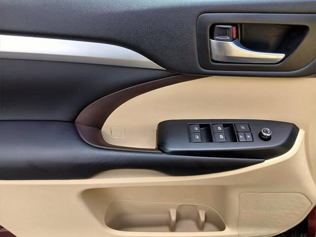 used 2018 Toyota Highlander car, priced at $25,995