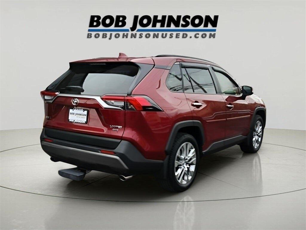 used 2019 Toyota RAV4 car, priced at $28,058