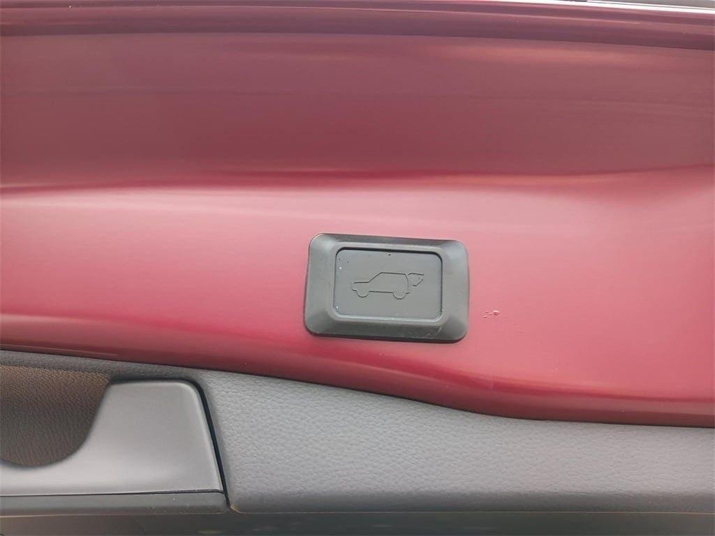 used 2019 Toyota RAV4 car, priced at $28,058